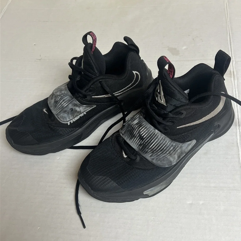 Nike‎ Zoom Freak 3 GS 'Black Metallic Silver' DB4158-002 4.5Y No Box.